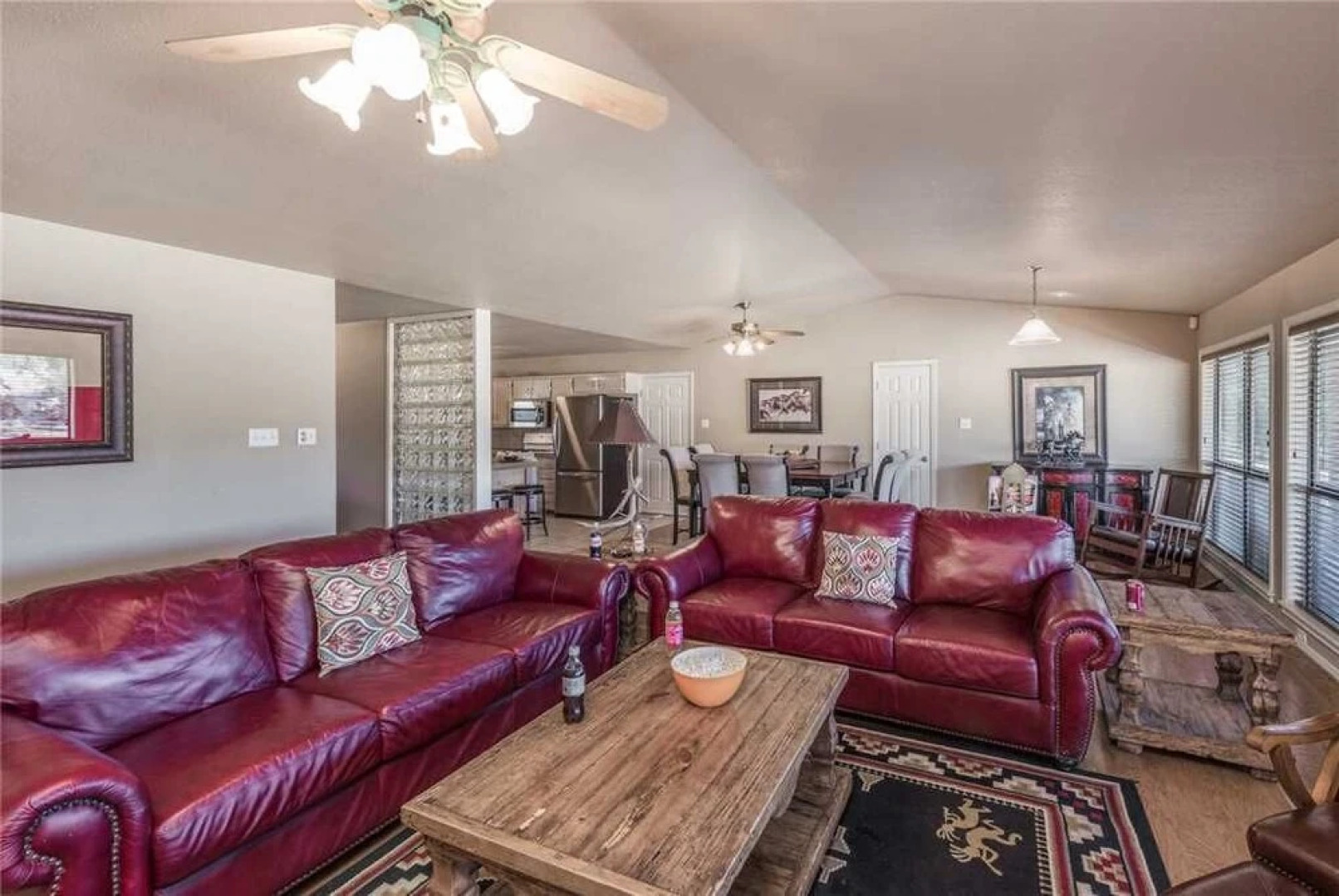 Bogie - Five Bedroom Cabin with Hot Tub