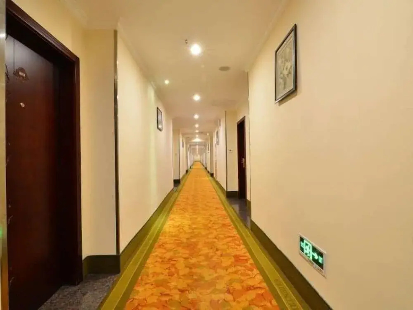 GreenTree Inn WuXi DongTing Leather City Express Hotel
