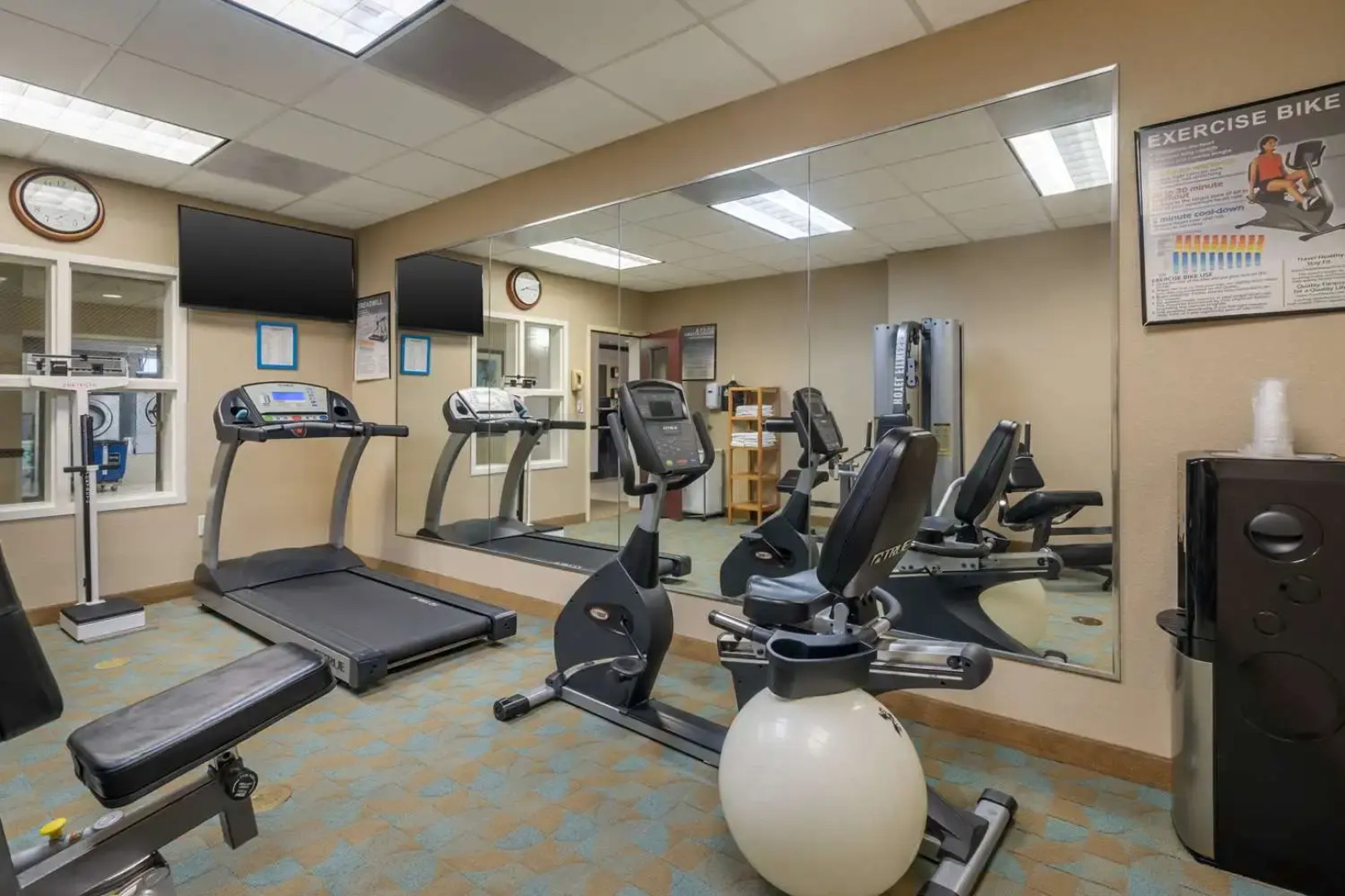 Comfort Inn & Suites Northeast - Gateway