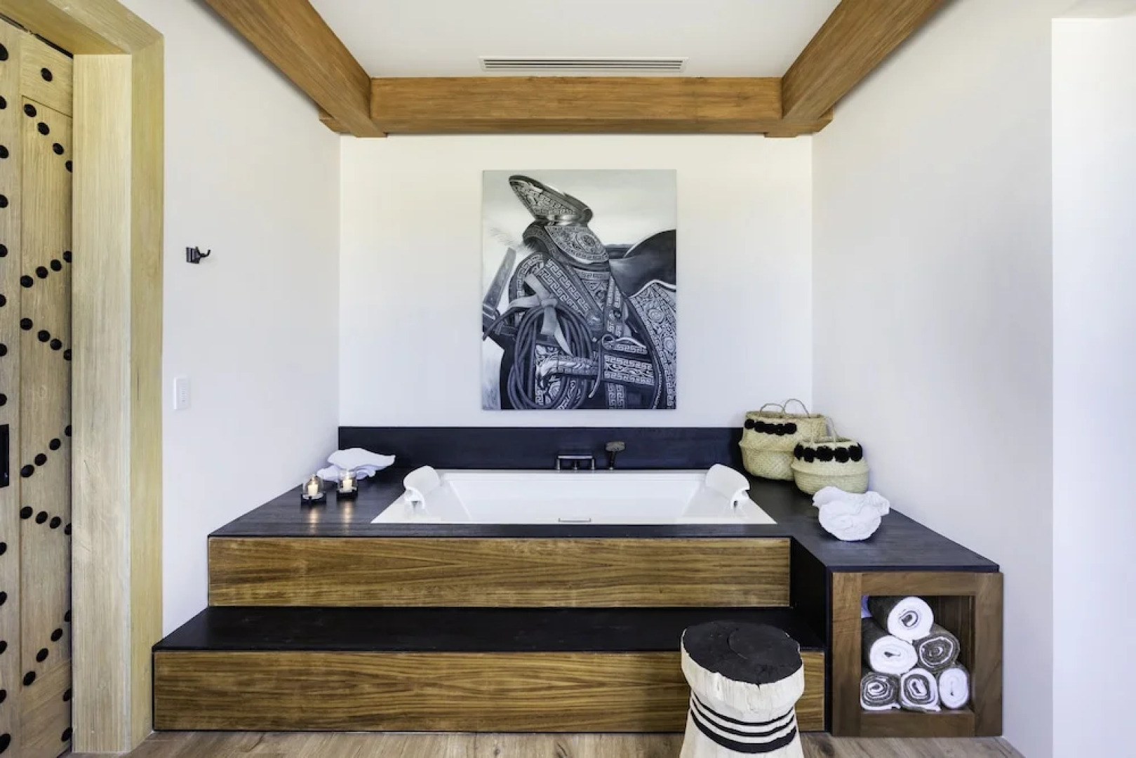 Norman Estate 18 - 3 BR Ocean Front