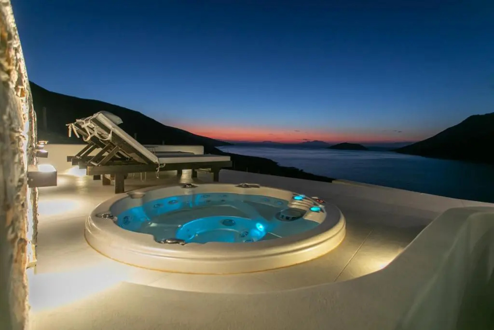 Phos Boutique Apartments