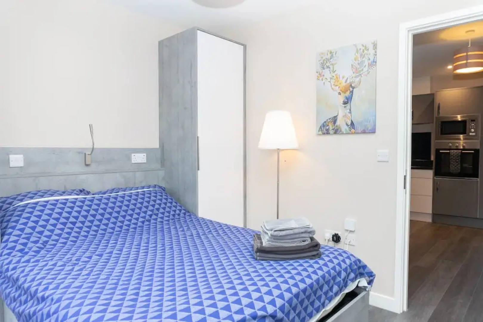 Magna House Apartments