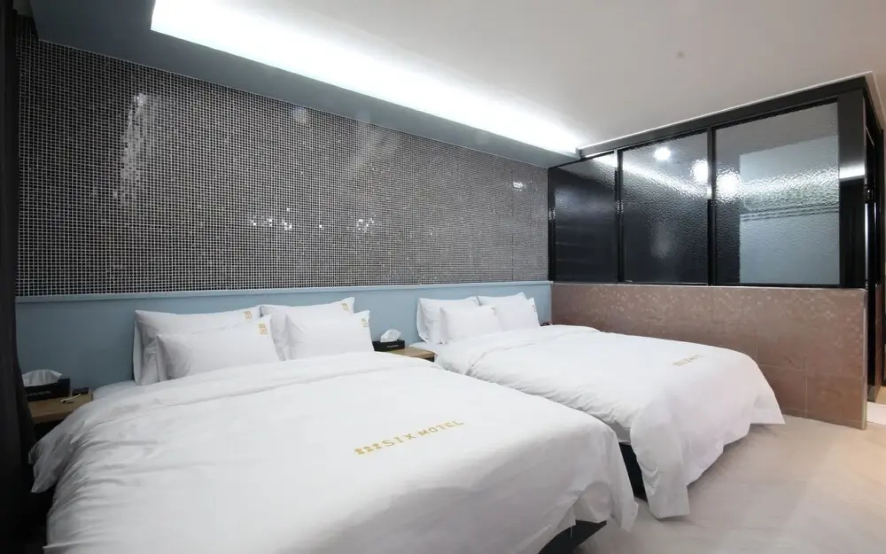 Yeongduk Six Hotel