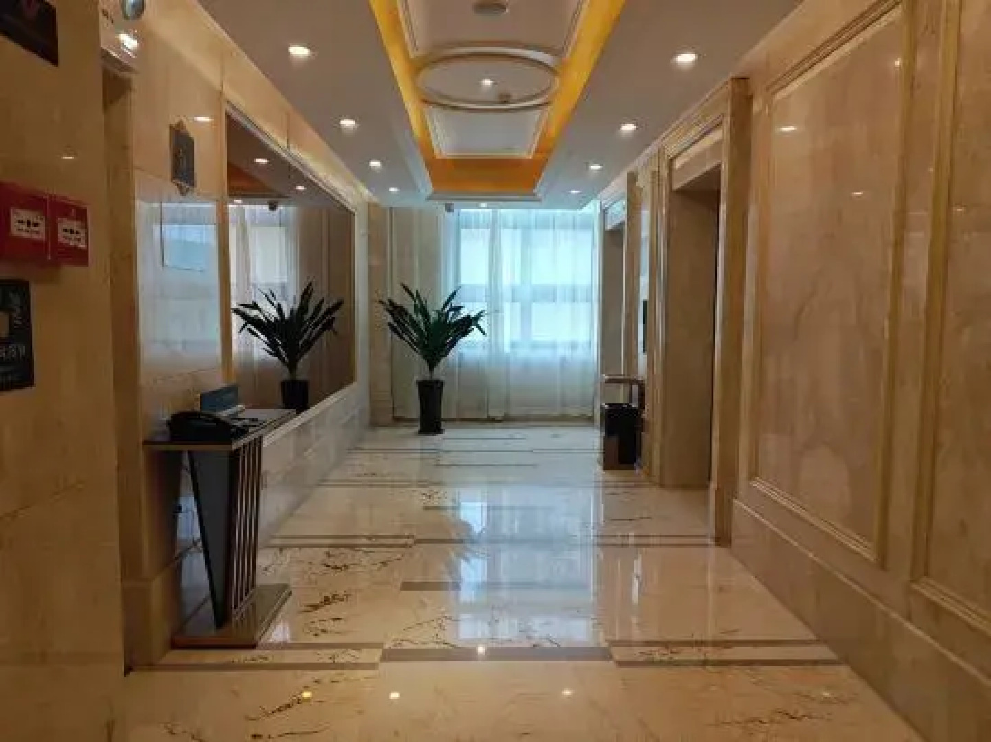 Vienna International Hotel ·Shaoguan Baiwang Square Waterside Pavillion