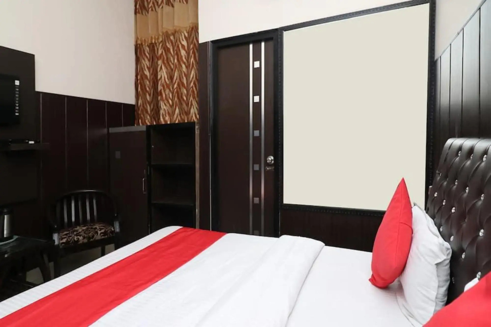 Oyo 28329 Hotel the City Park