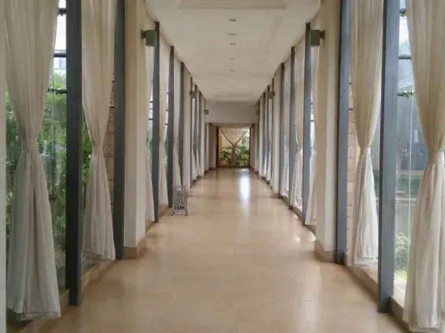 Diannan Phoenix Hotel