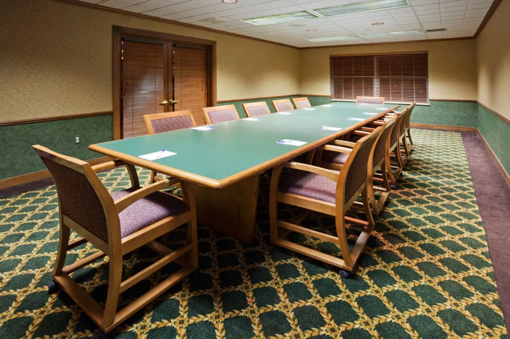 Holiday Inn Express Hotel & Suites Oshkosh Stateroute 41