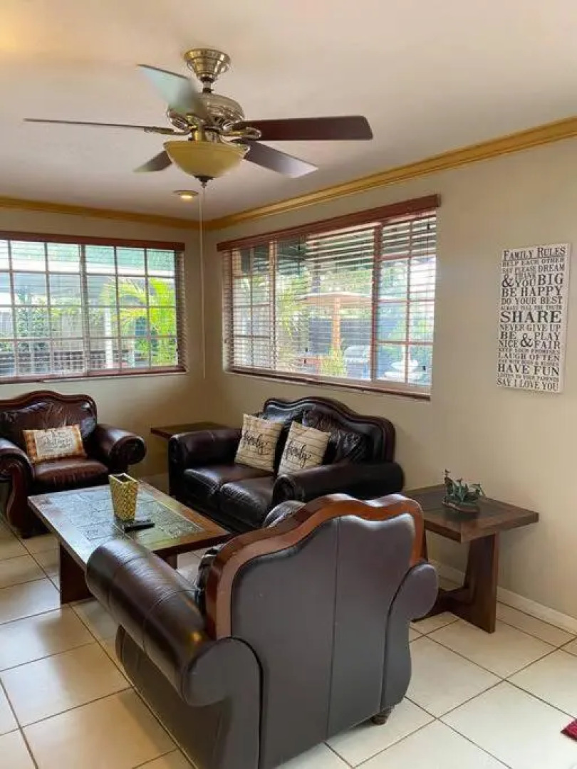 Your Cozy Spacious home with Heated Pool