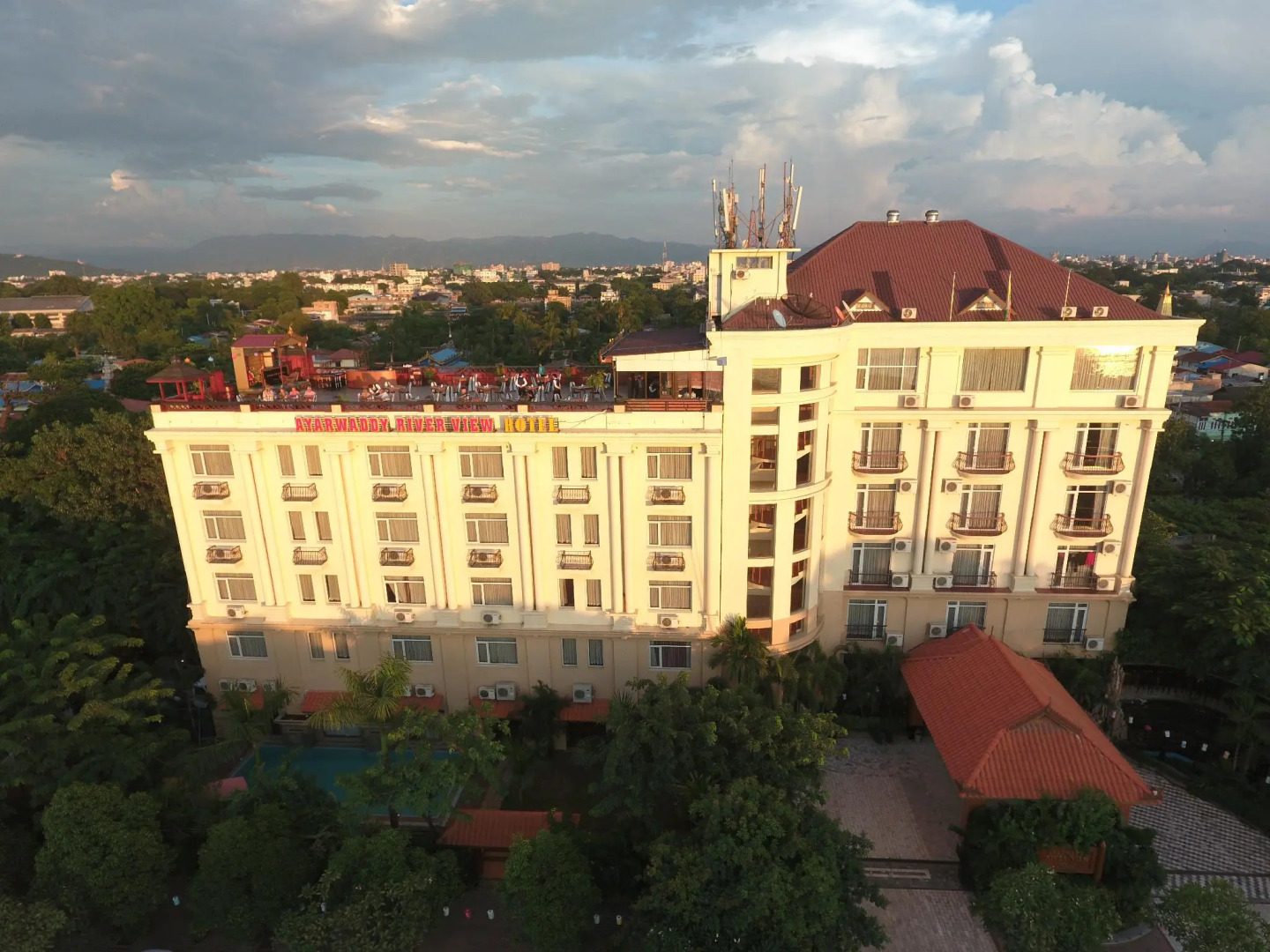 Ayarwaddy River View Hotel