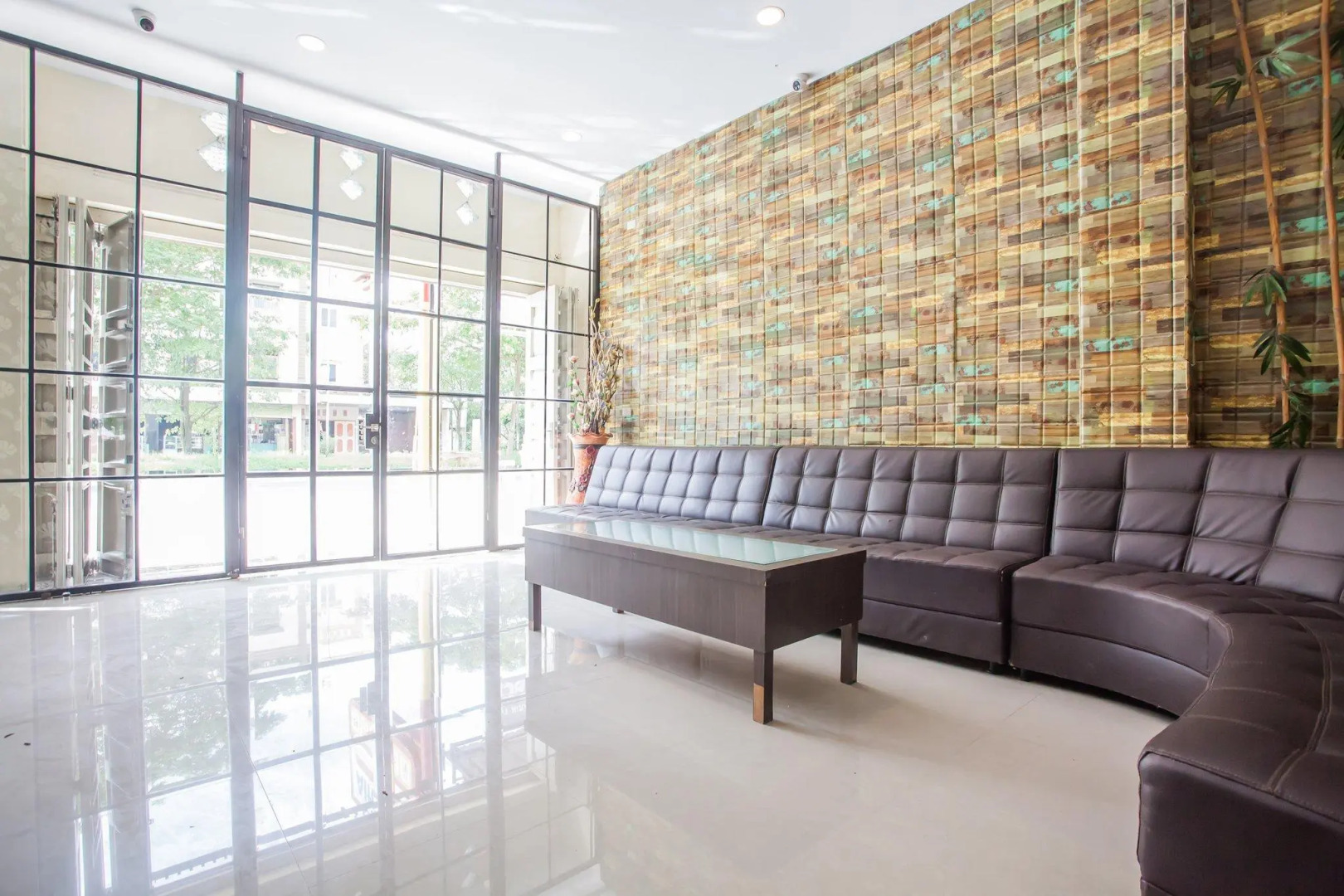 OYO 2361 Hotel Winston