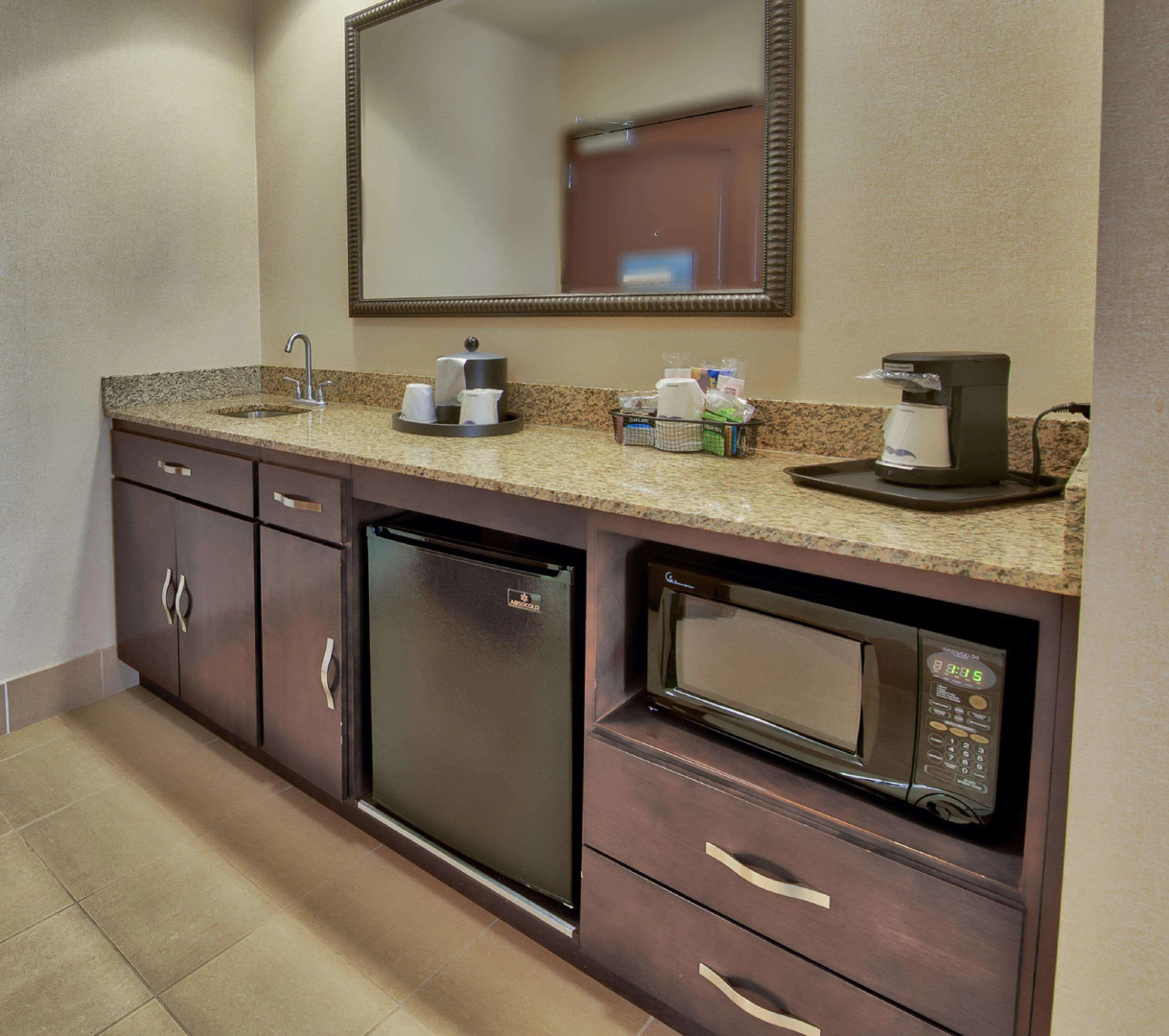 Hampton Inn & Suites Ridgecrest