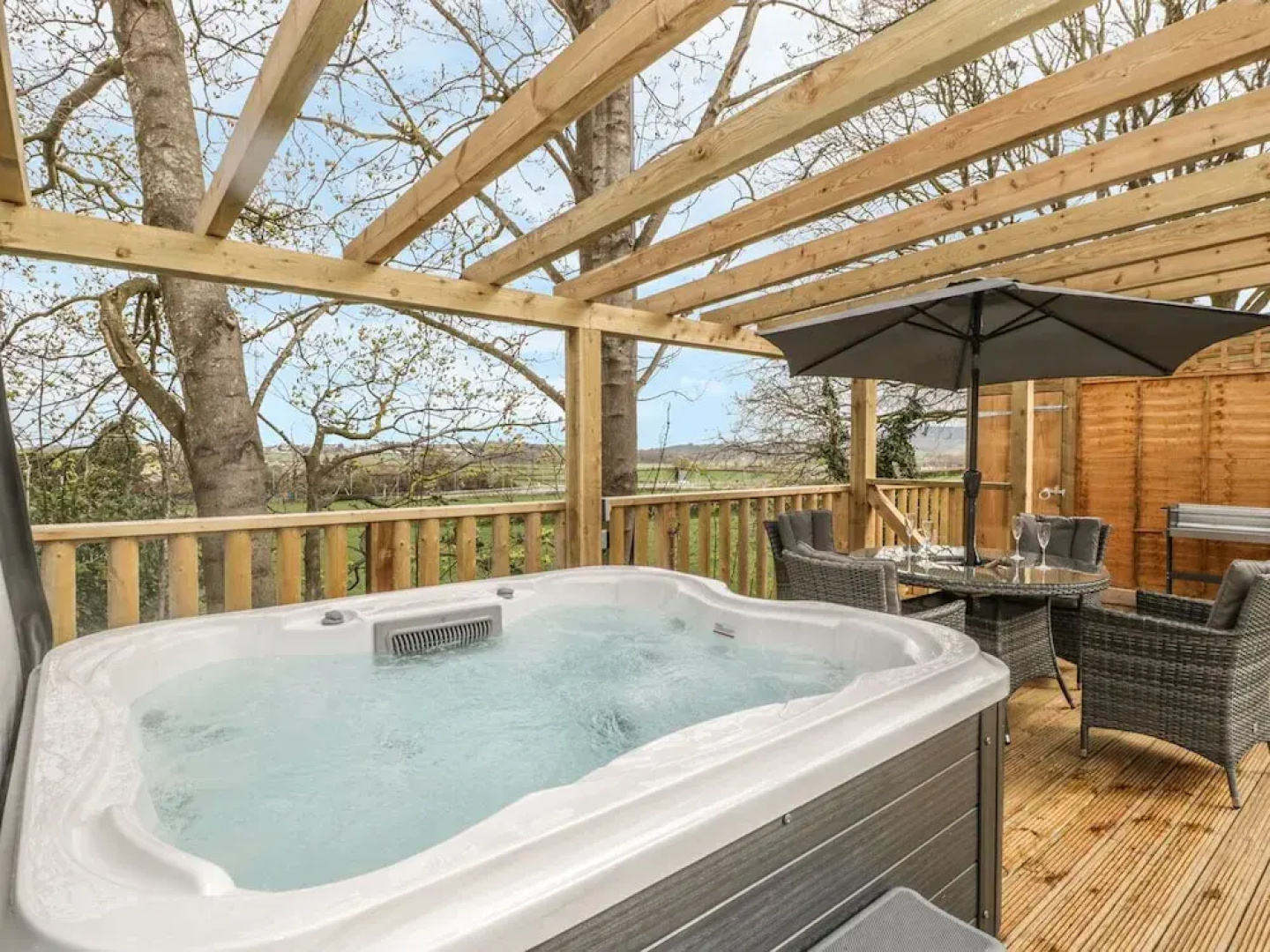 Oak Lodge