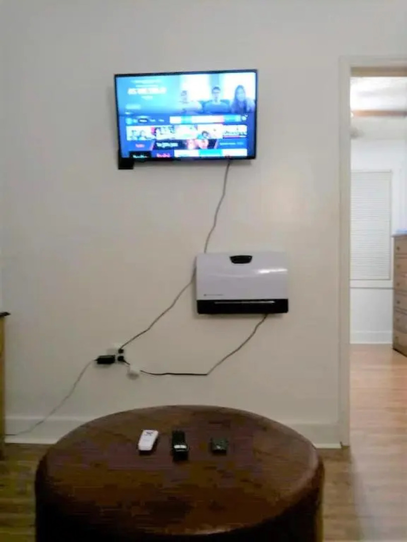 HISTORIC HILL APARTMENTS (Duplex)