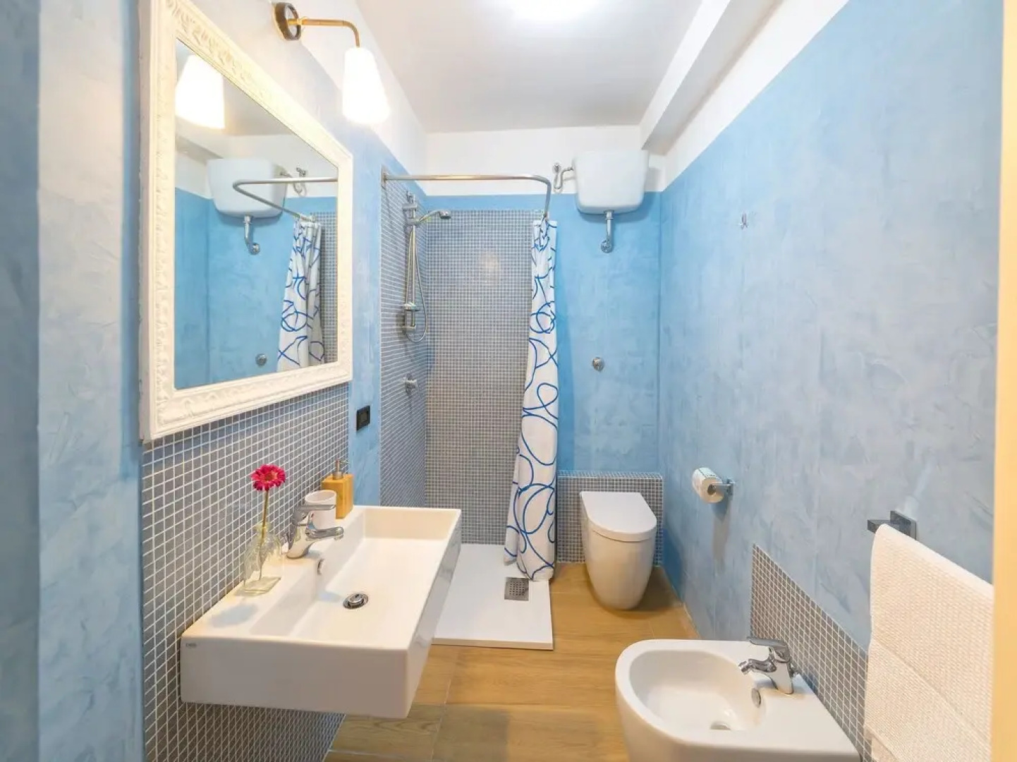 Gioia 13 Apartments & Rooms