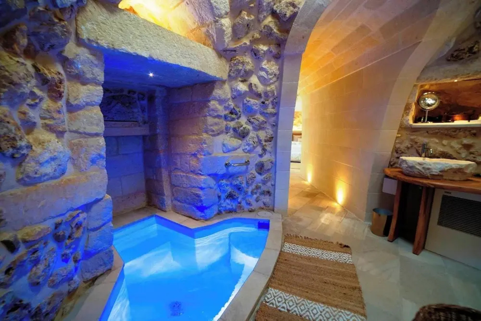 Trullo Meraviglia With Garden And Pool