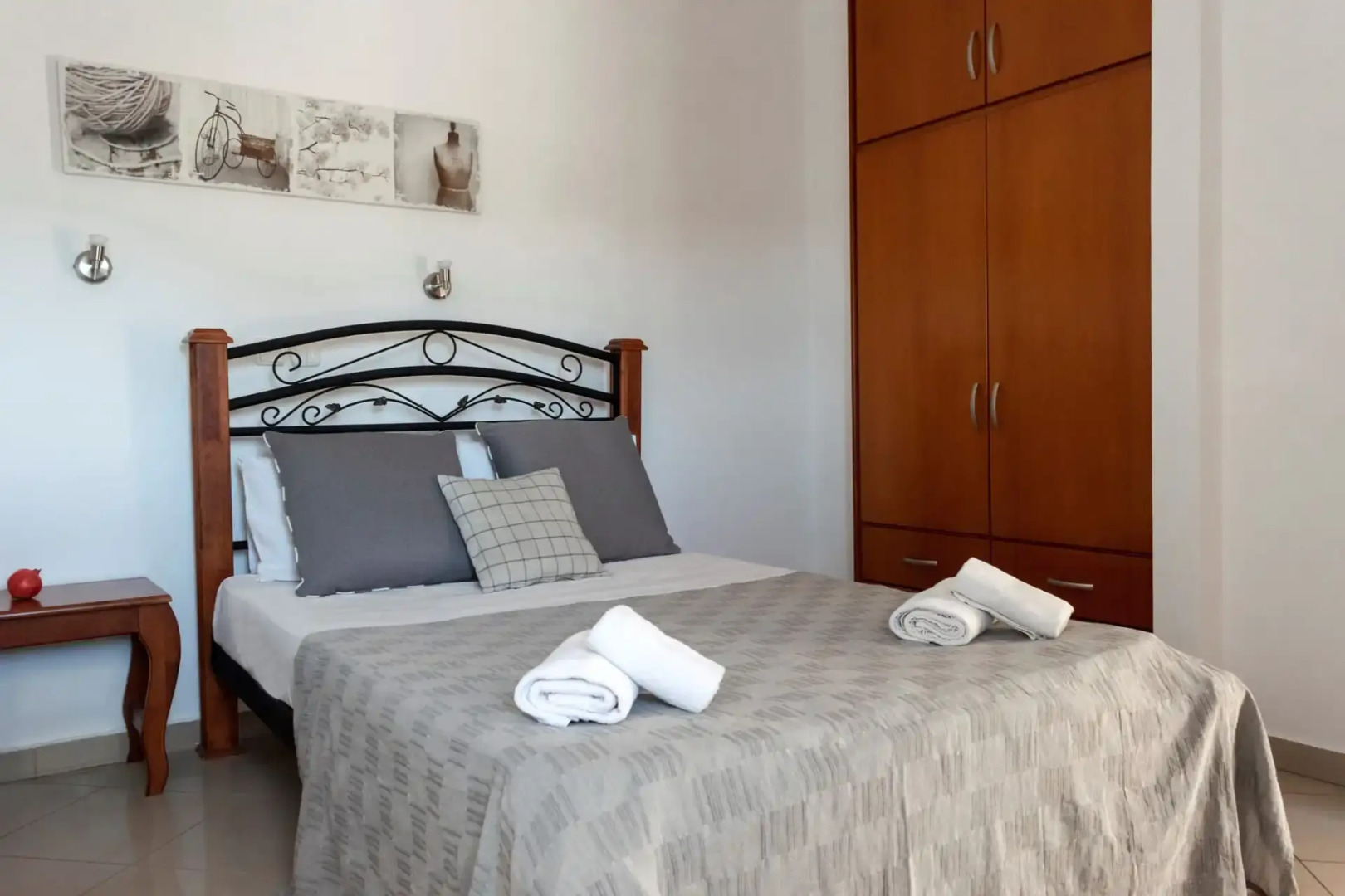 Kapahi Sea View Apartments & Suites