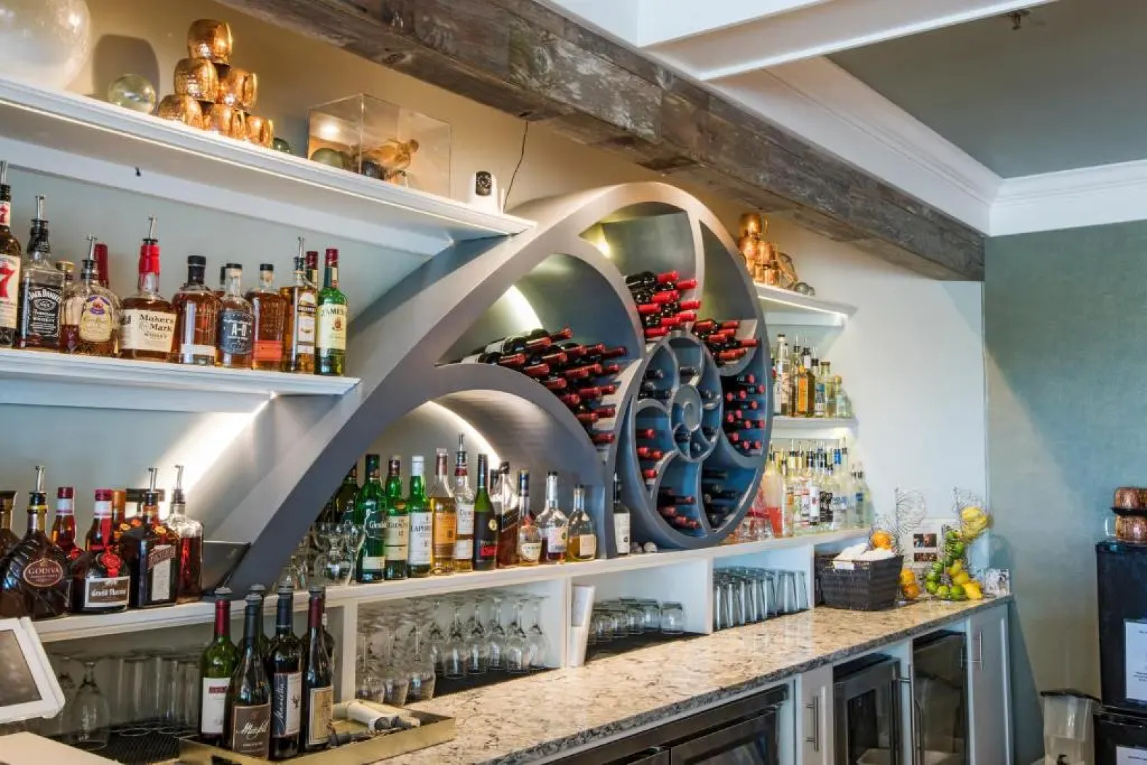 Seaside Oceanfront Inn