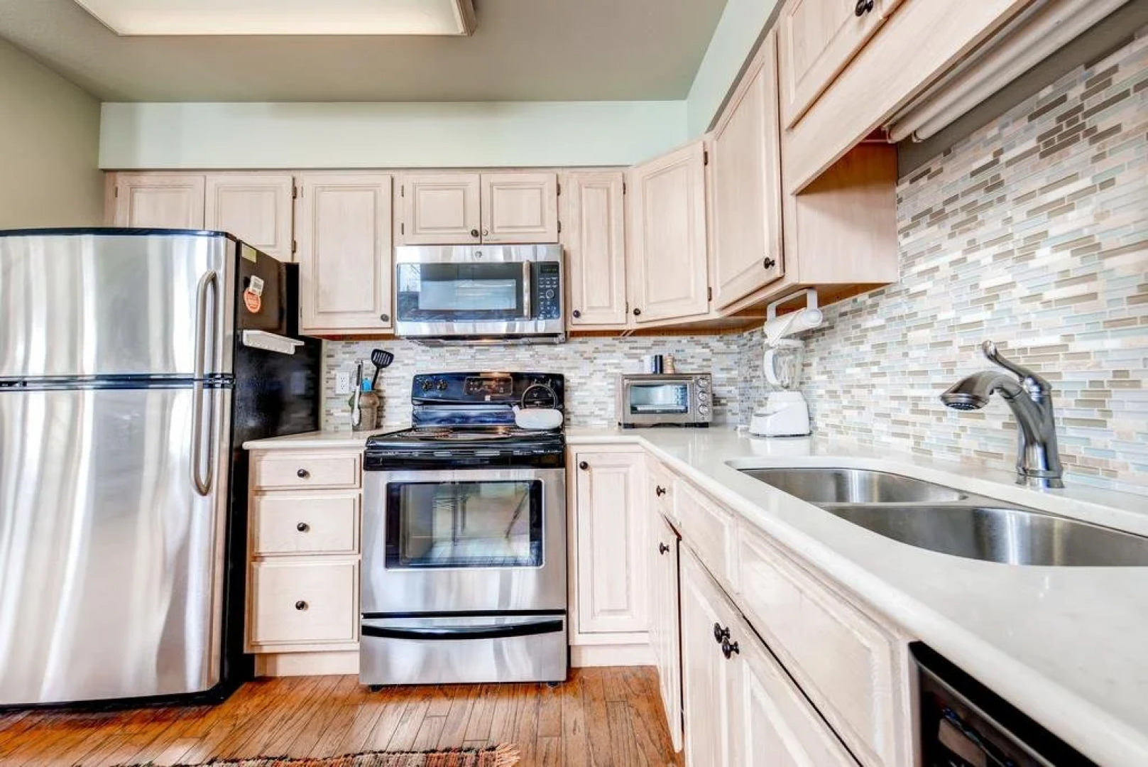 Four-Bedroom Pineview Haus