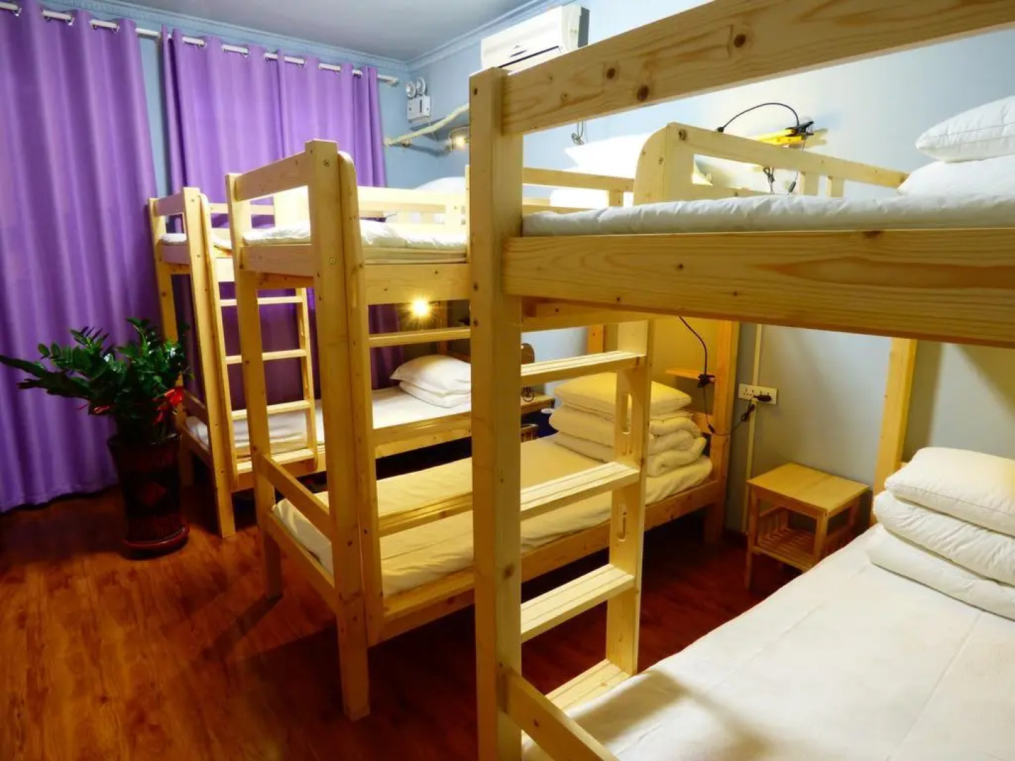 Hey Traveller Hostel