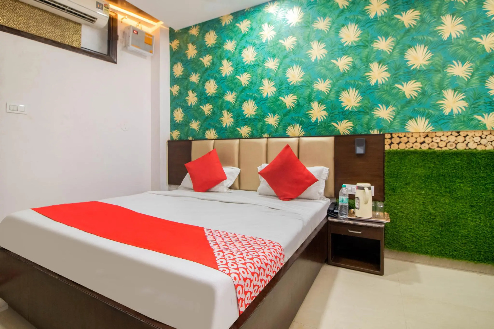 OYO 48489 Adarsh Plaza