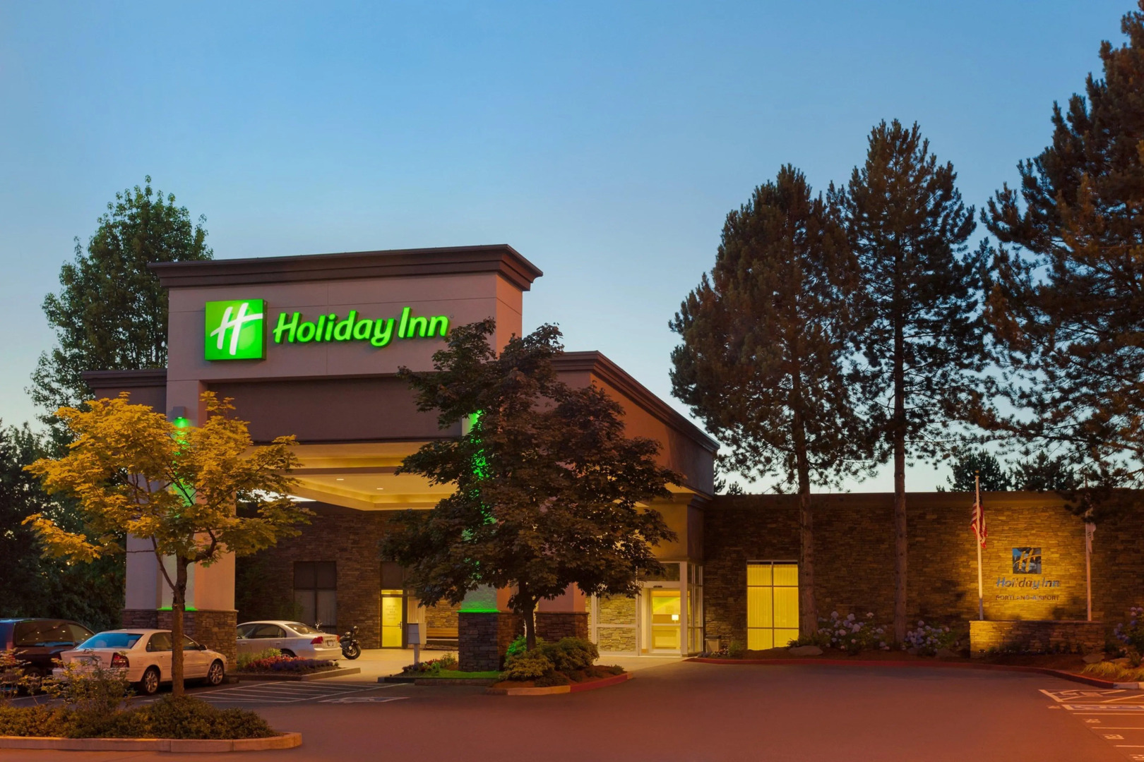 Holiday Inn Airport - Portland by IHG