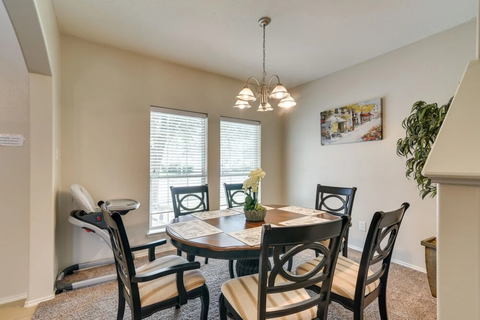 Pet-friendly Pearland Home ~ 21 Mi to Houston!