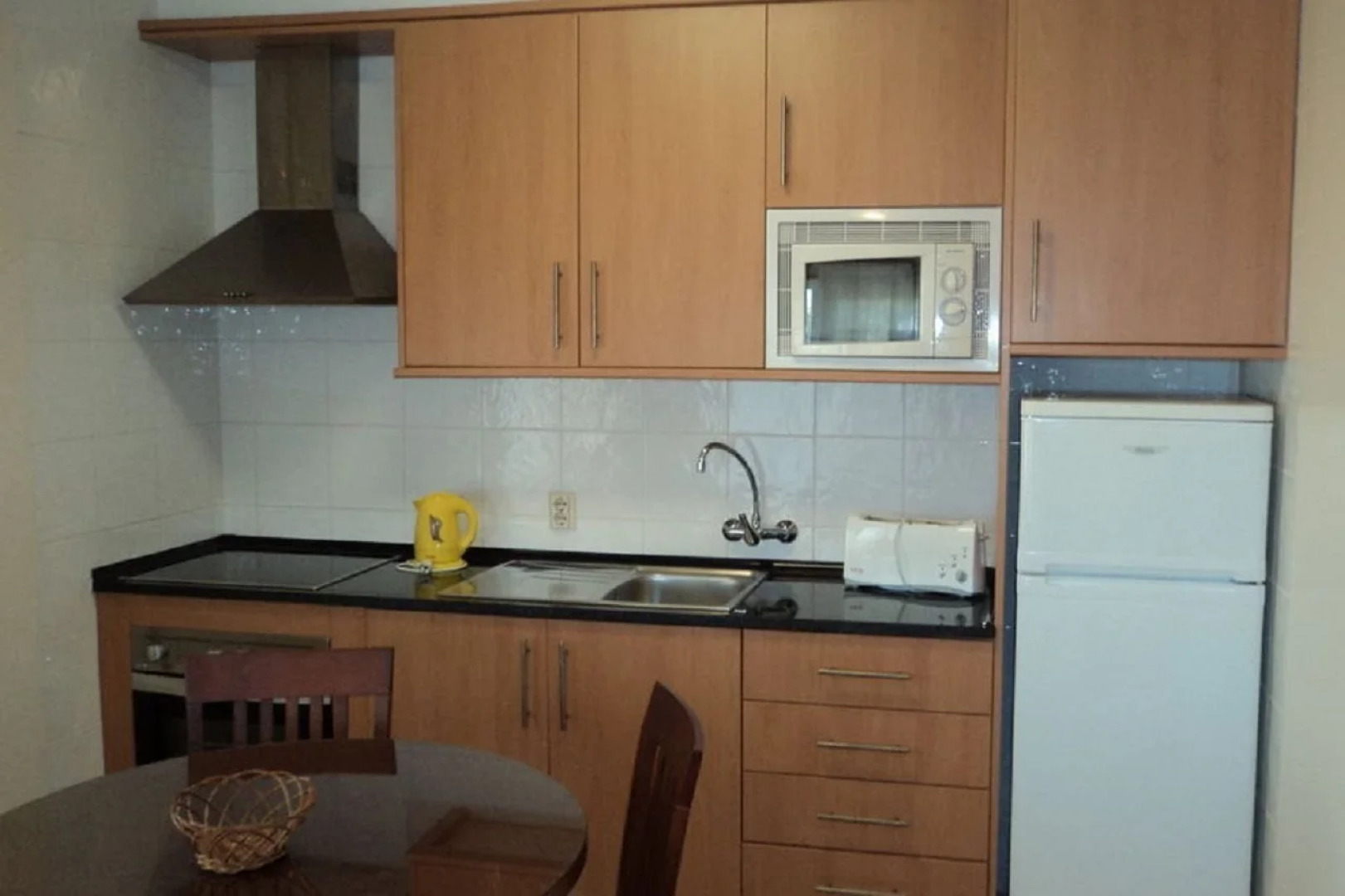 Parque Mourabel, Oasis Village, Pe do Lago