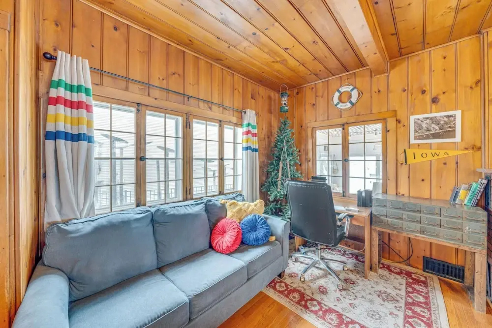 Family-friendly Lake Waubesa Home: Boat + Swim!