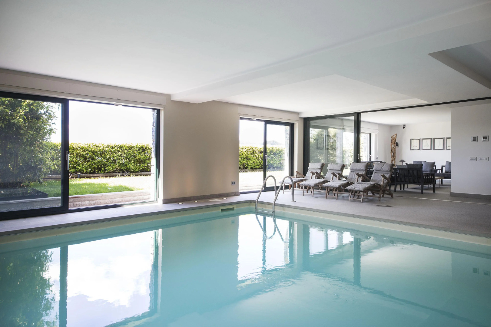 Suite & Pool Como
