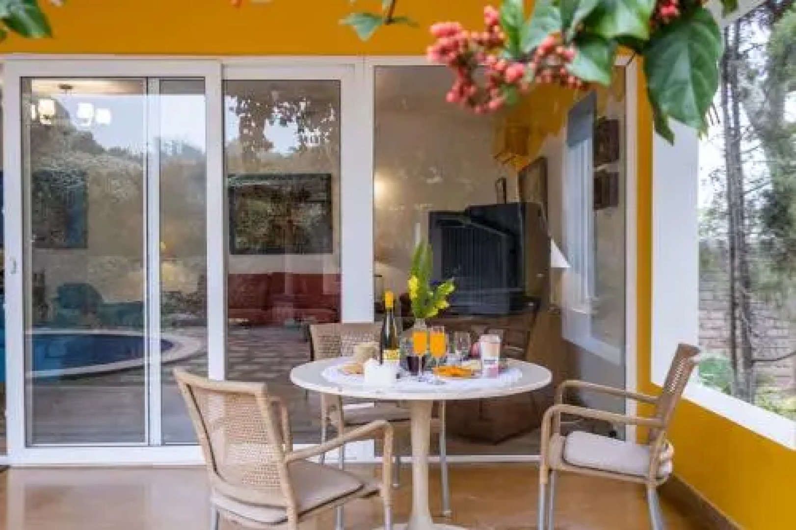 The Hideout by Vista Rooms