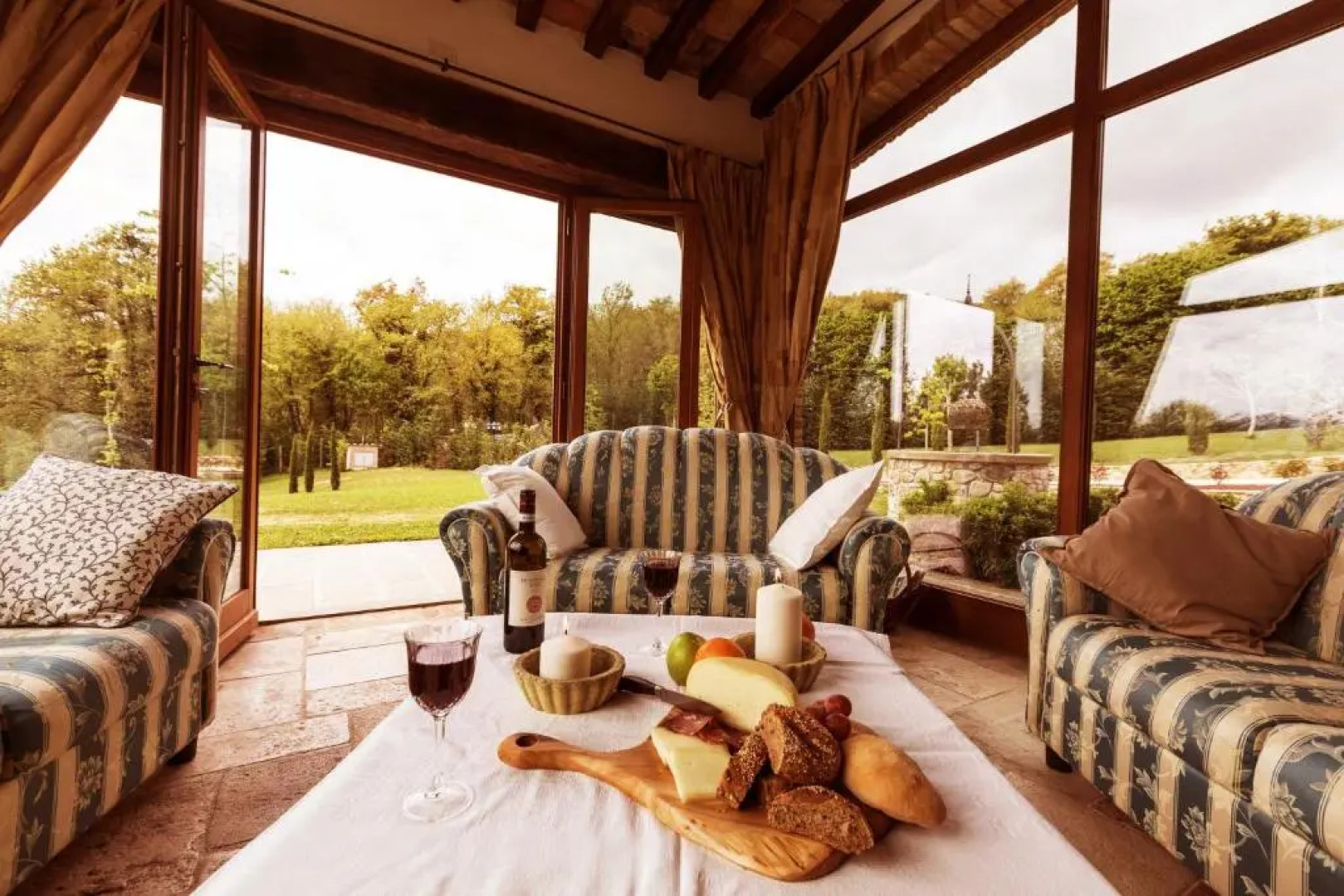 Villa With 8 Bedrooms in Pérouse, With Private Pool, Enclosed Garden a