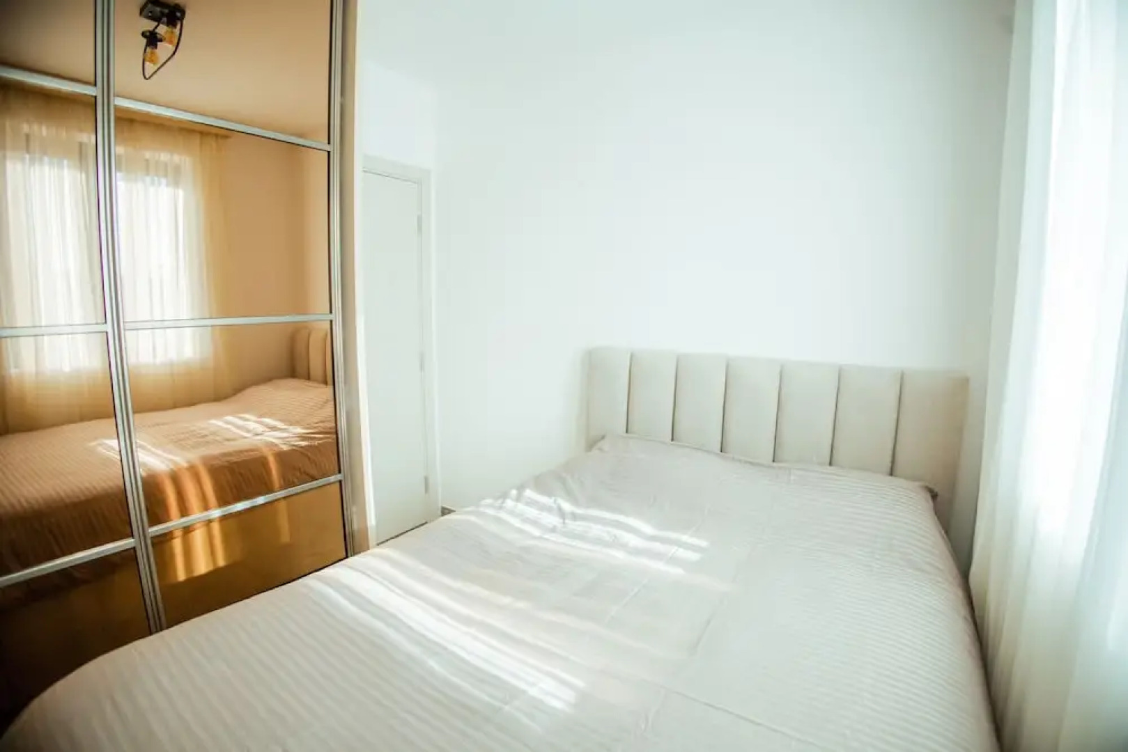 Sirius Lux Apartments