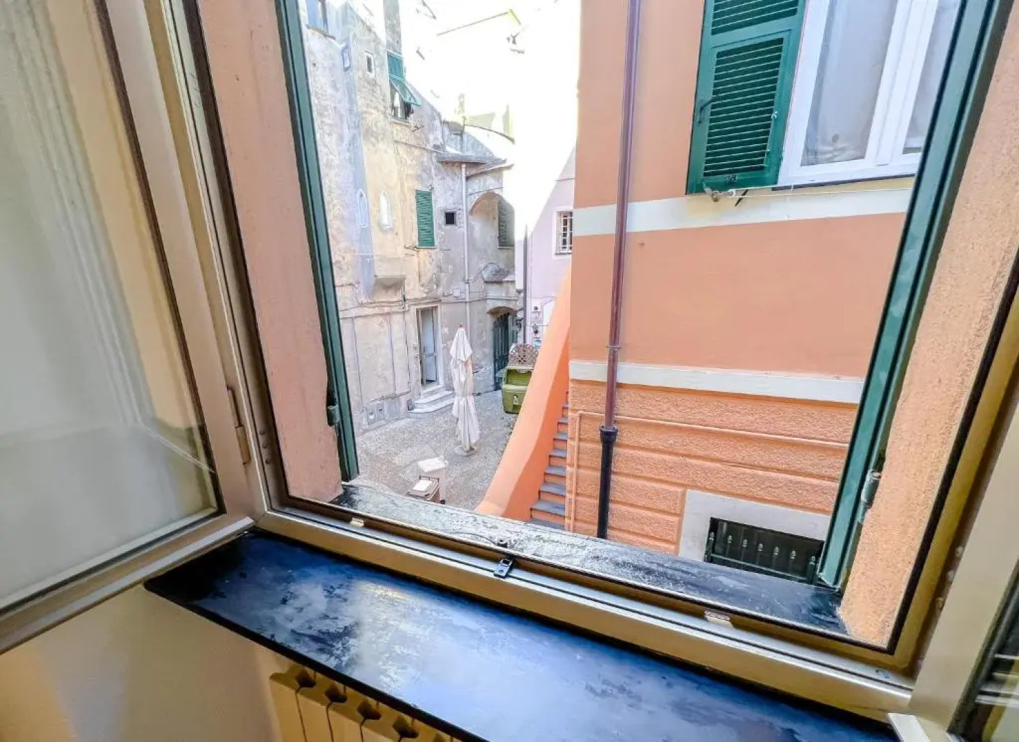 Ampio Appartamento In Cogoleto A 10 Mt Dal Mare