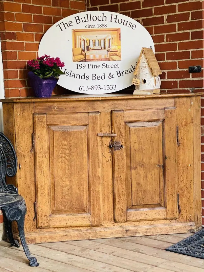 1000 Islands B&B – The Bulloch House