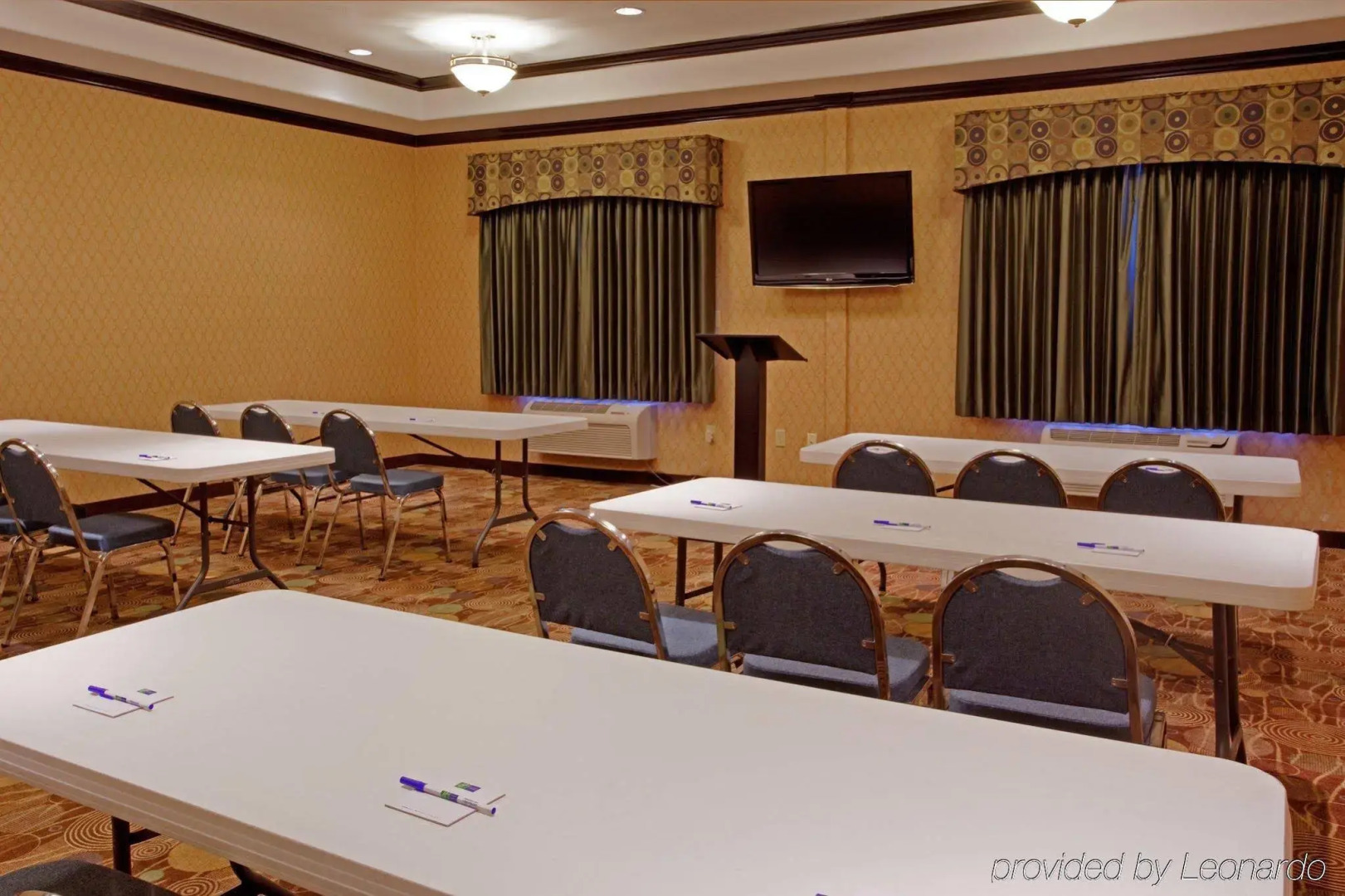 Holiday Inn Express Hotel & Suites VIDOR SOUTH by IHG