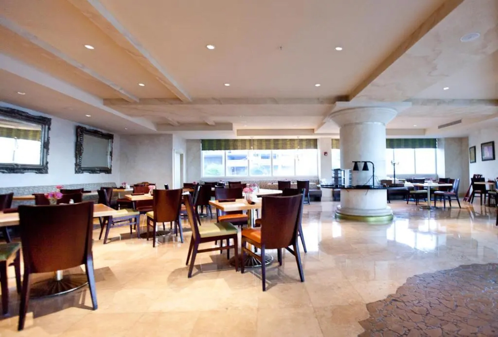 Oceanview Apartments in Sunny Isles