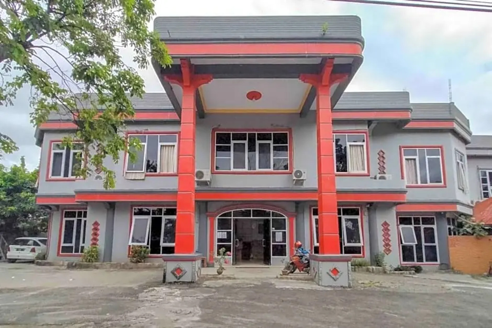 Capital O 91650 Hotel Pratama