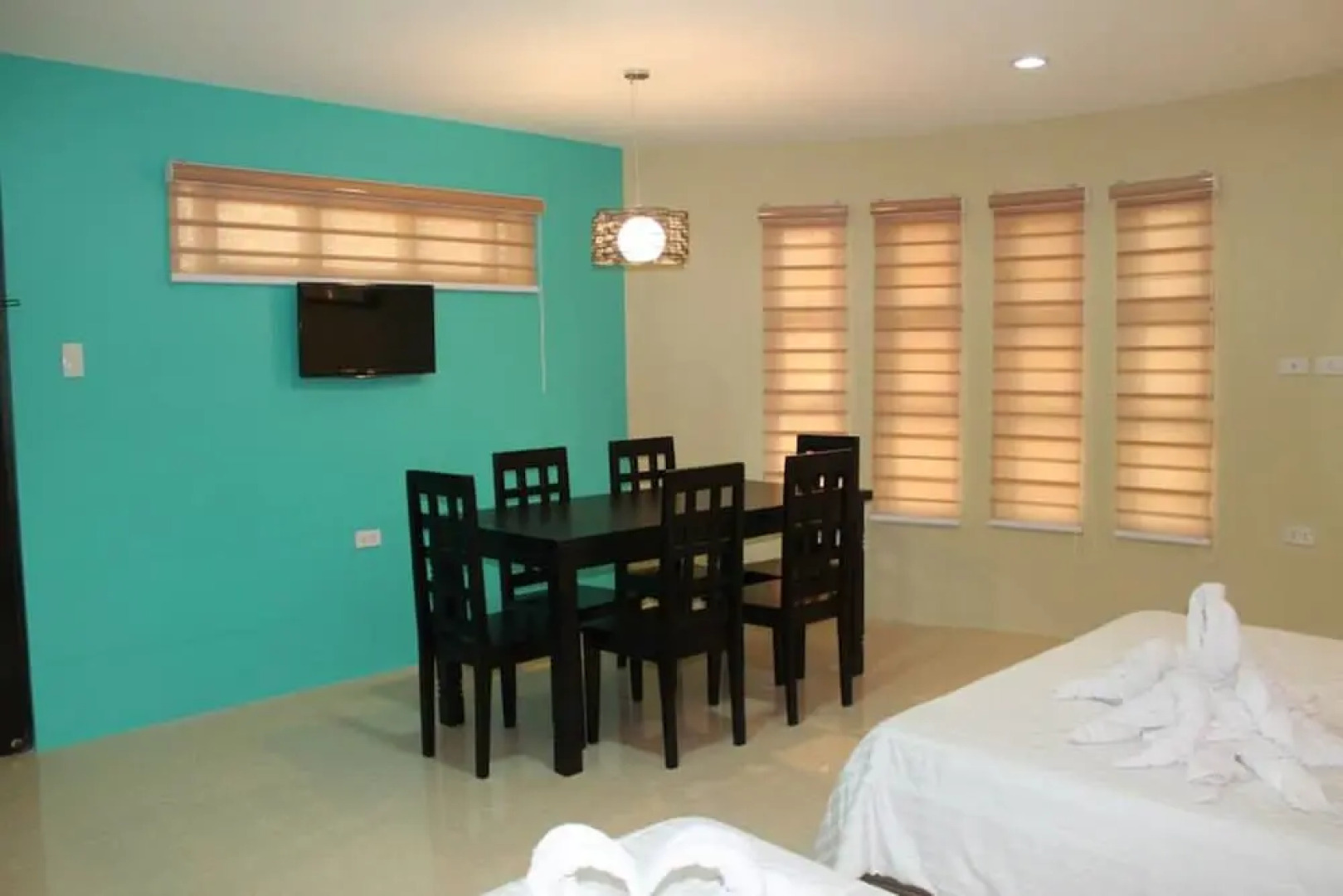 El Vistra Travellers Inn & Coffee Shop