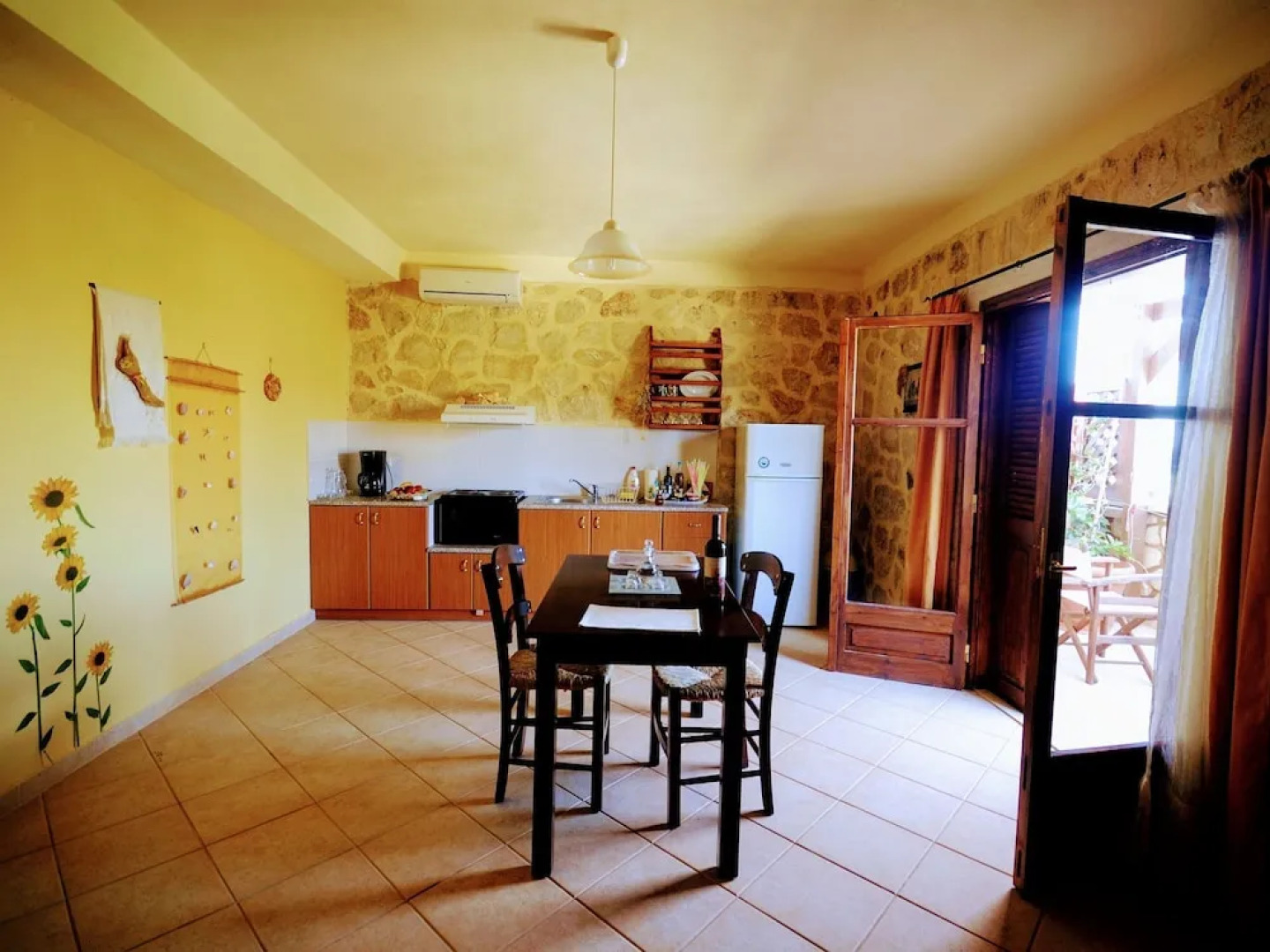 Quaint Holiday Home in Lagkada Greece Near Beach