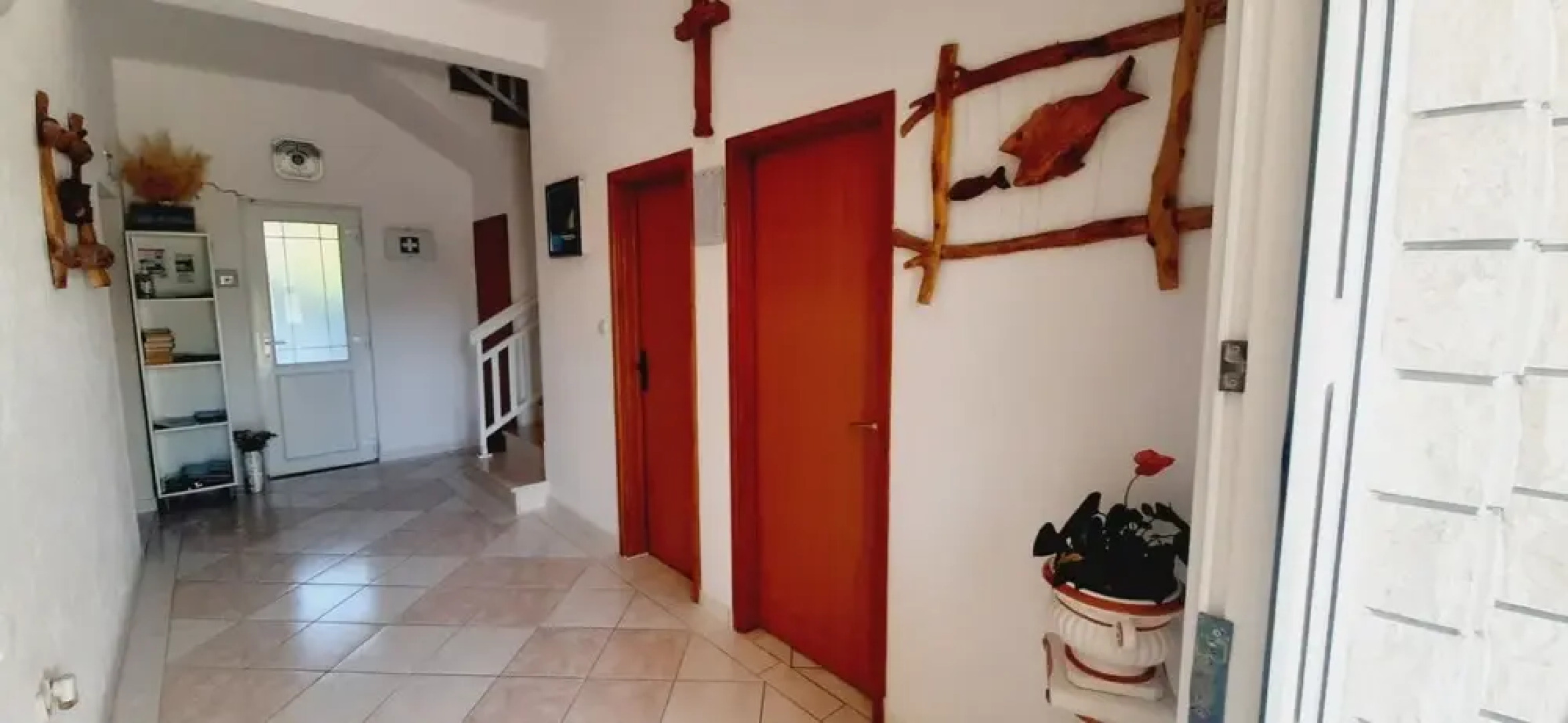 Lias - With Restaurant - A3