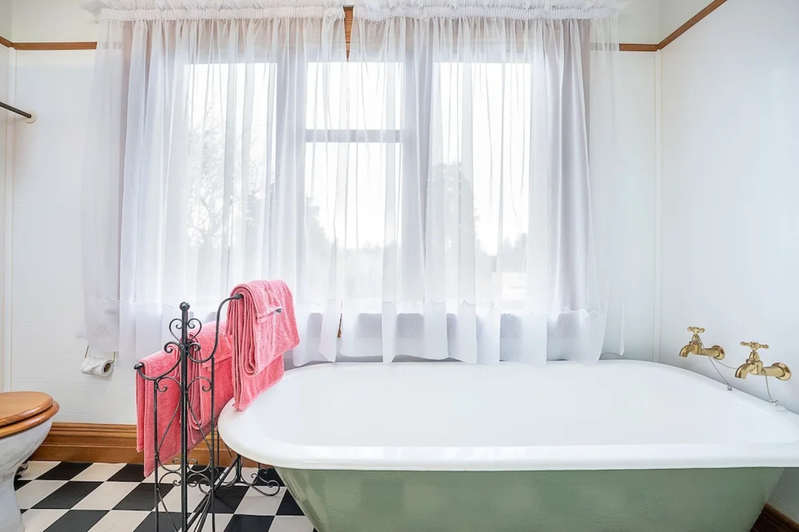 The Fern & Thistle Luxury Accommodation