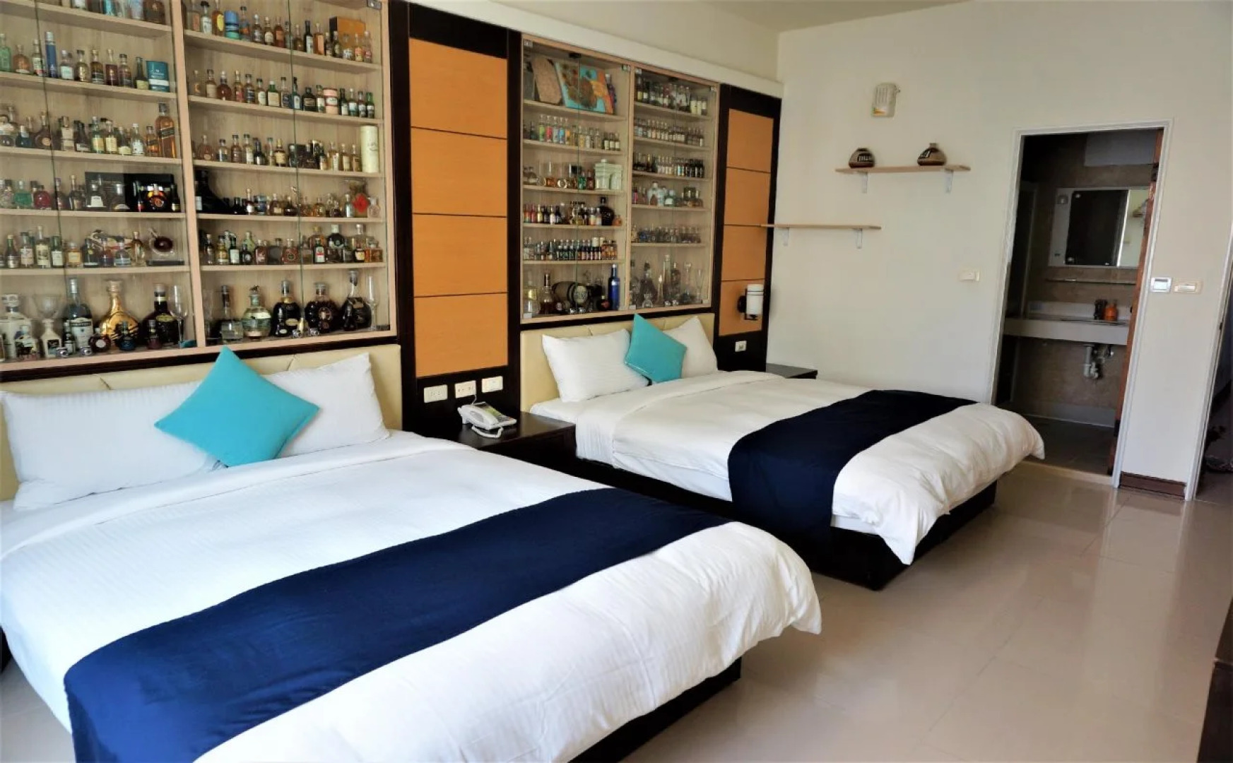 Warner Leisure Hotel