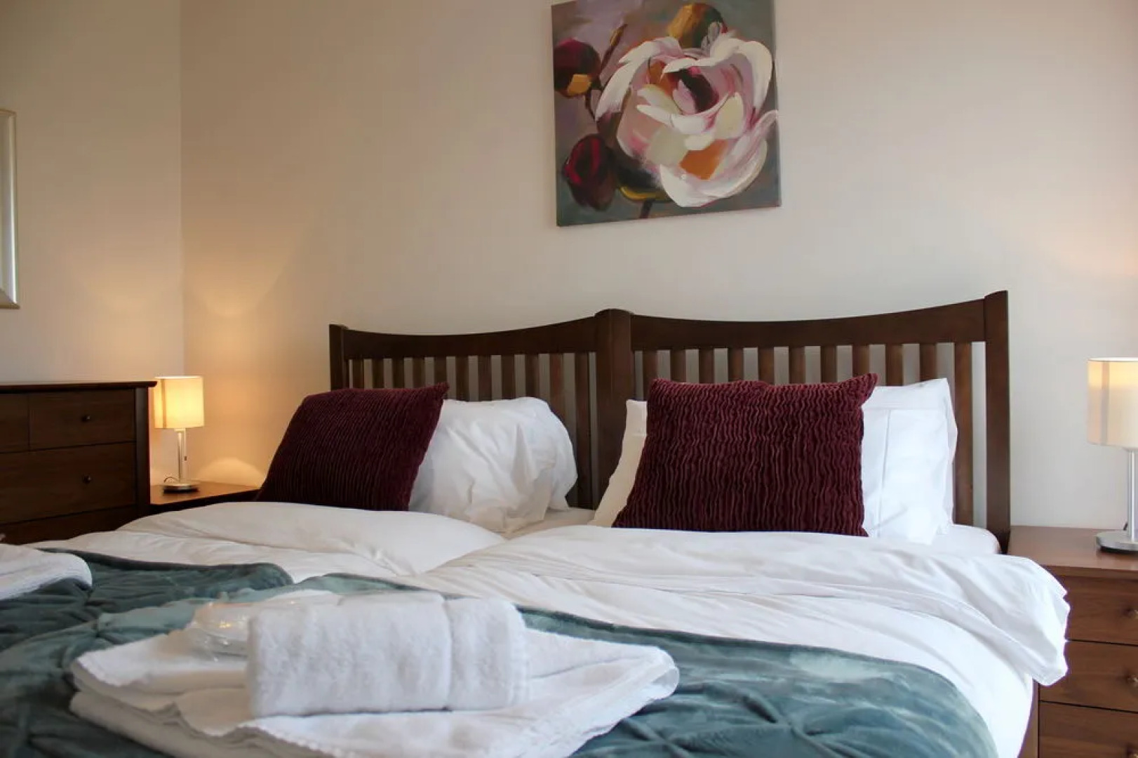 The Luxurious Semi-Circle - Peymans