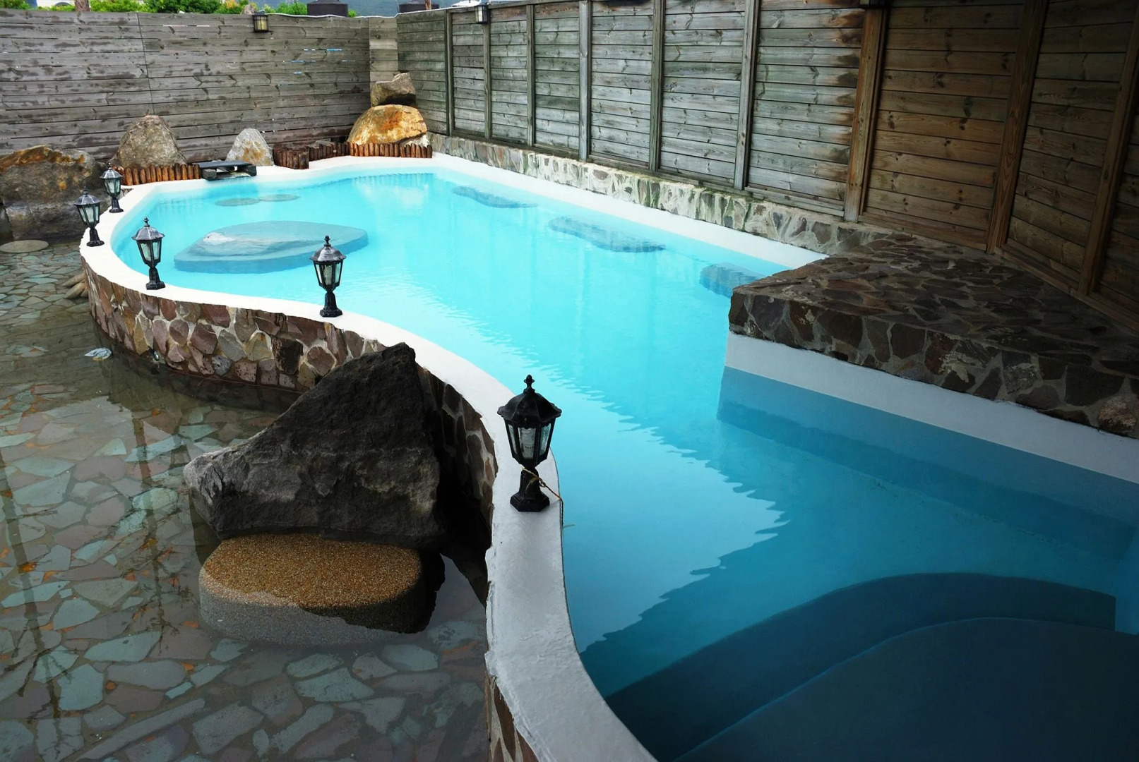 Chat Hot Spring Resort