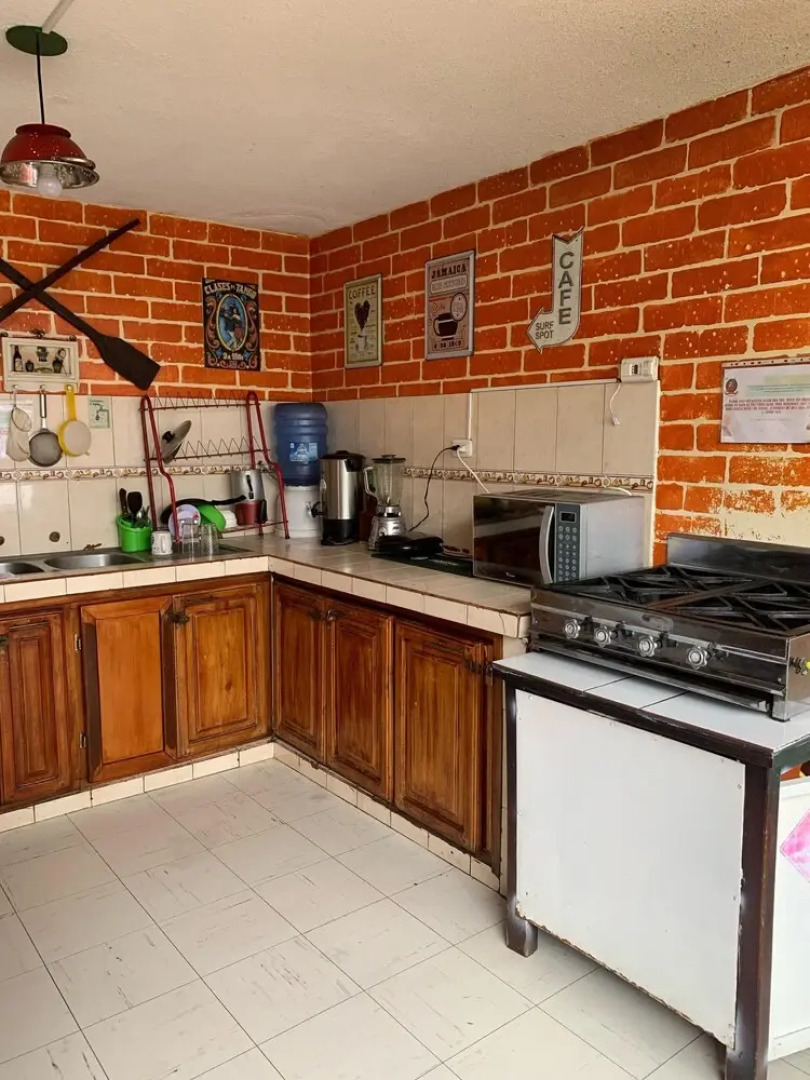 Flying Donkey Hostal - Hostel