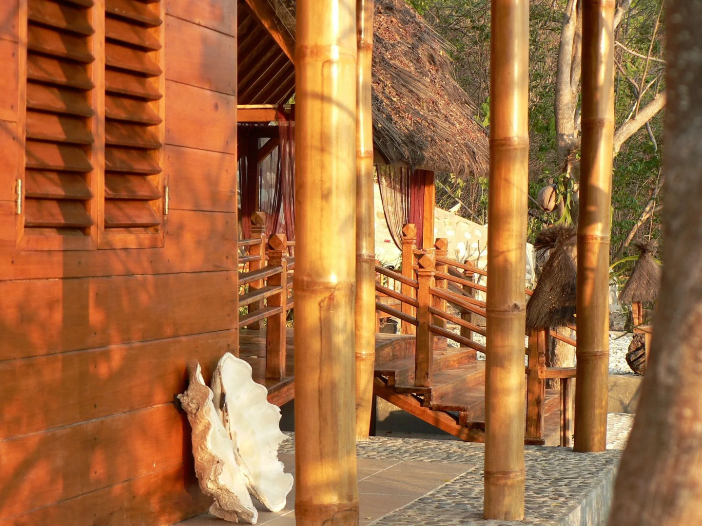 Waecicu Eden Beach Hotel