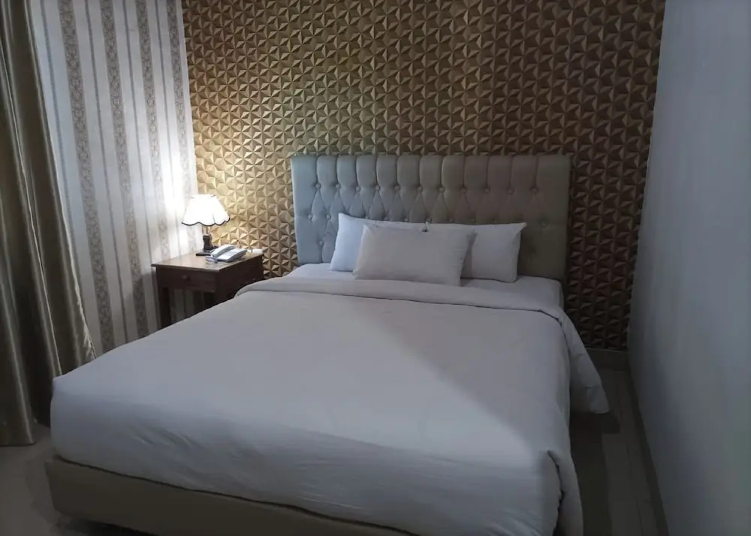 Robbani Edotel Liwa Syariah