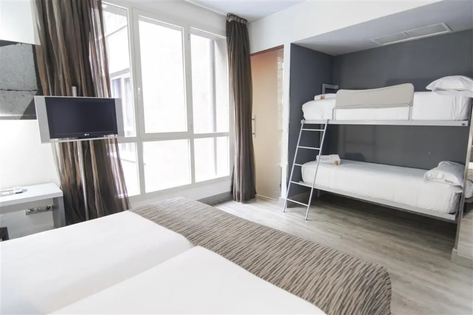 Petit Palace Plaza España