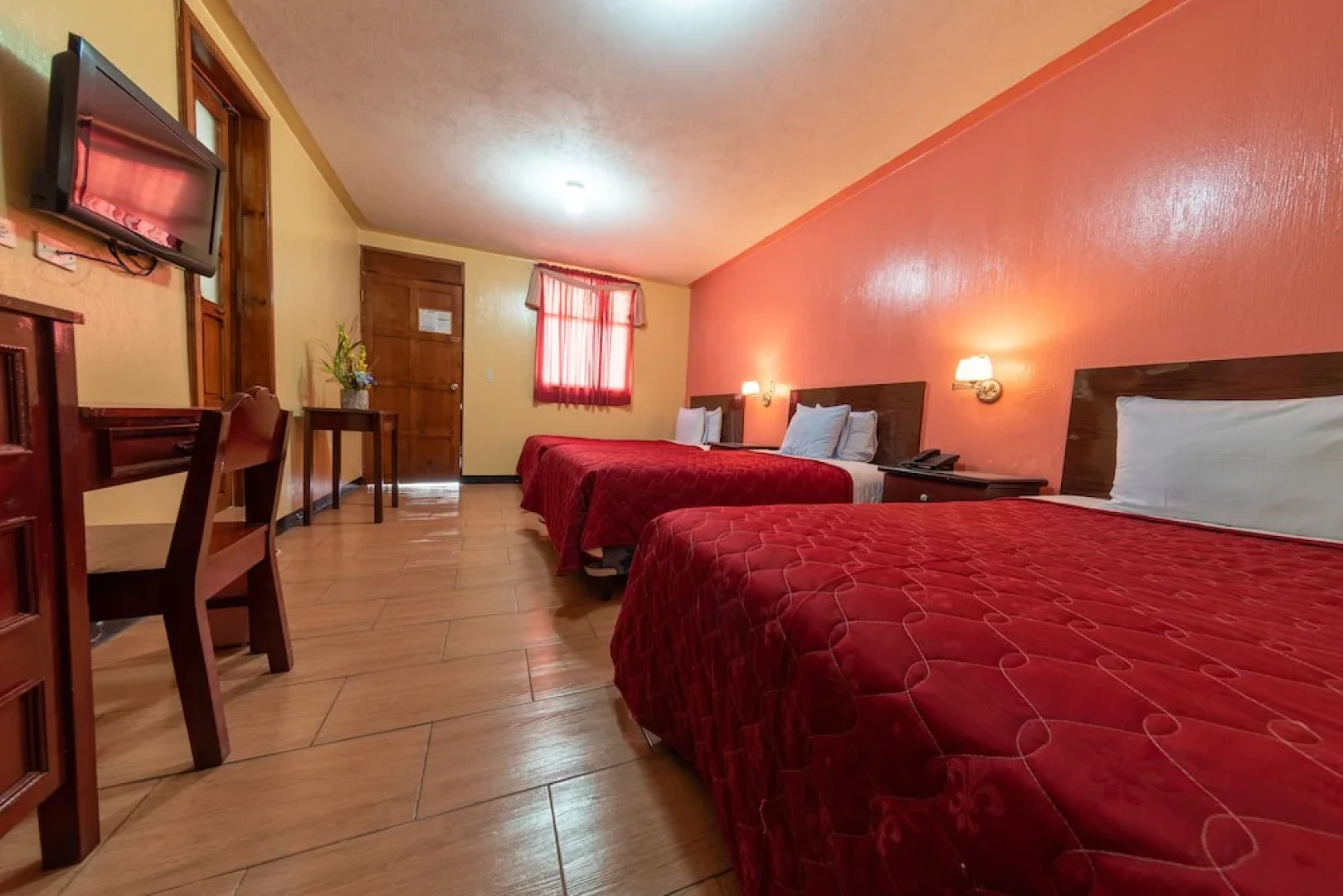 Hotel y Restaurante Villa Esmeralda