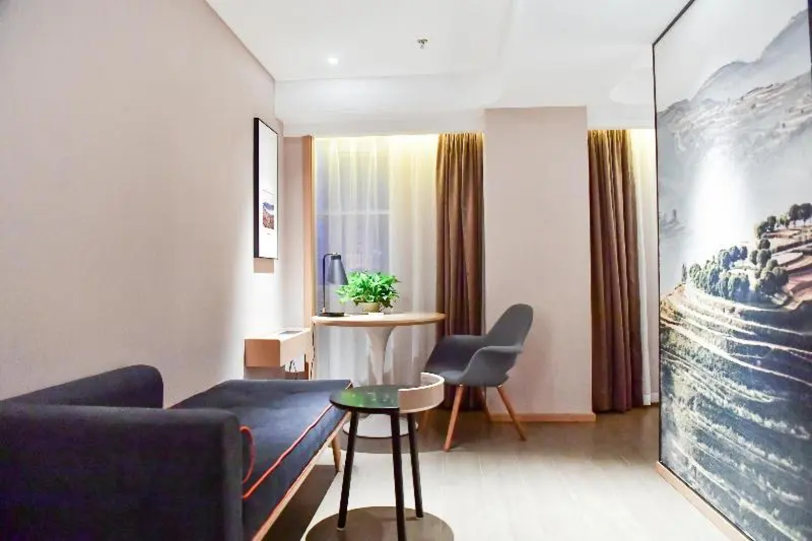 Atour Hotel Yinchuan Drum Tower